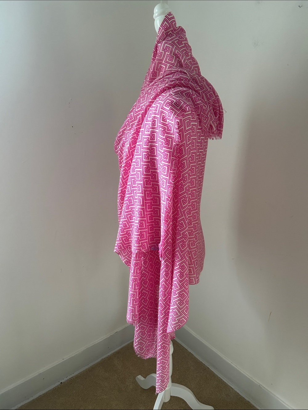 J. McLaughlin Pink/Cream Geometric Wrap Scarf - Picture 3 of 9